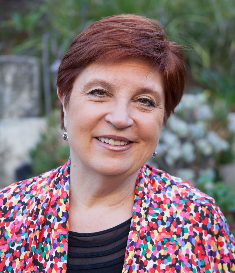 Andrea-Headshot-2_MG_4162